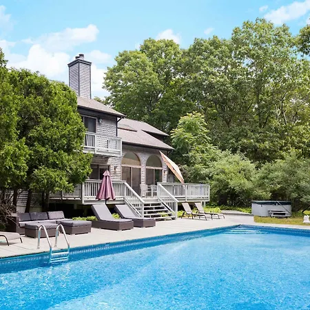 Entertainment Galore, Meadowood Manor By Rovetravel